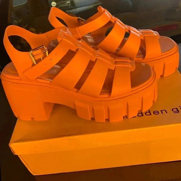 Madden Girl Womens Sandals Pink Size 7.5 M - Picture 2 of 11